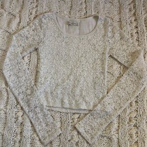 Abercrombie // White Lace Cropped Long Sleeve
